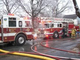 E-35 and the Old Ladder 9 nose to nose - Honey Brook Boro - 2009
